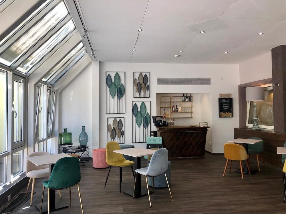 Arthotel Ana Eden Карлсруе Екстериор снимка